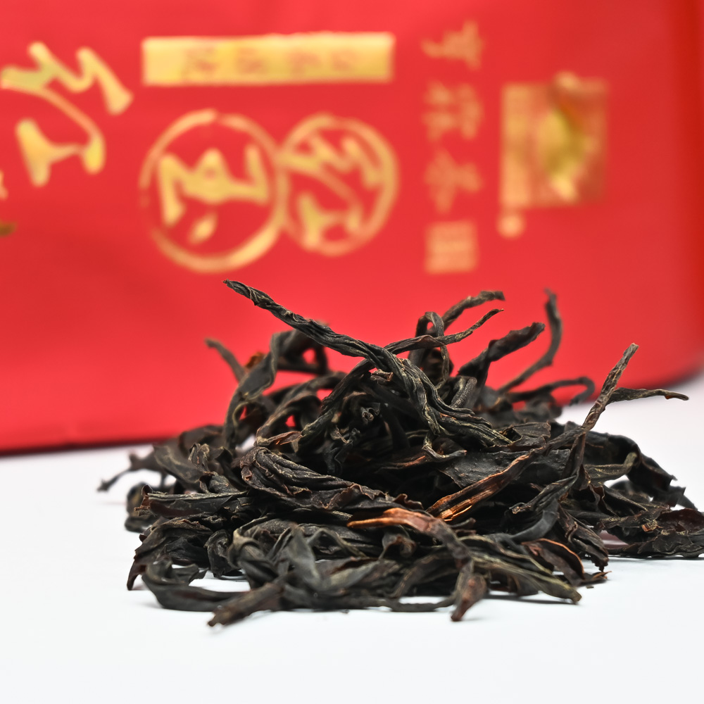 【亨霖茶園】日月潭有機紅玉紅茶－台茶 18 號（1 斤 $ 1800） – 鬍子哥嚴選