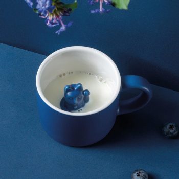 【德國 DONKEY】幸運招財貓造型彩色馬克杯 – 深藍色