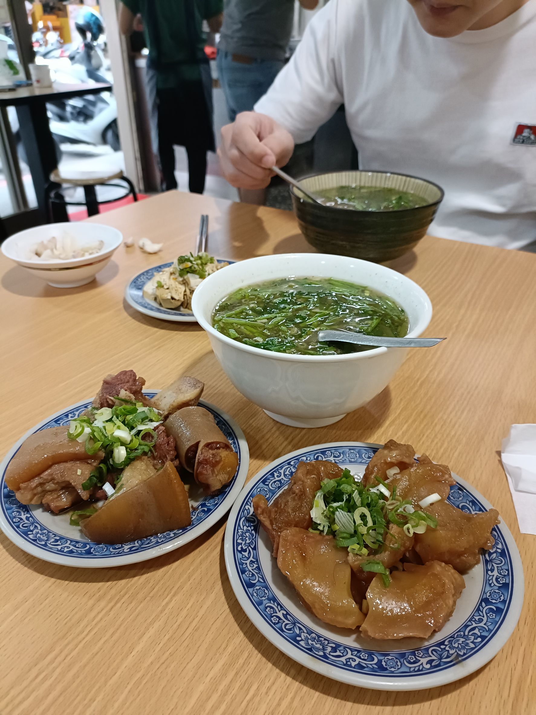 廖家牛肉麵