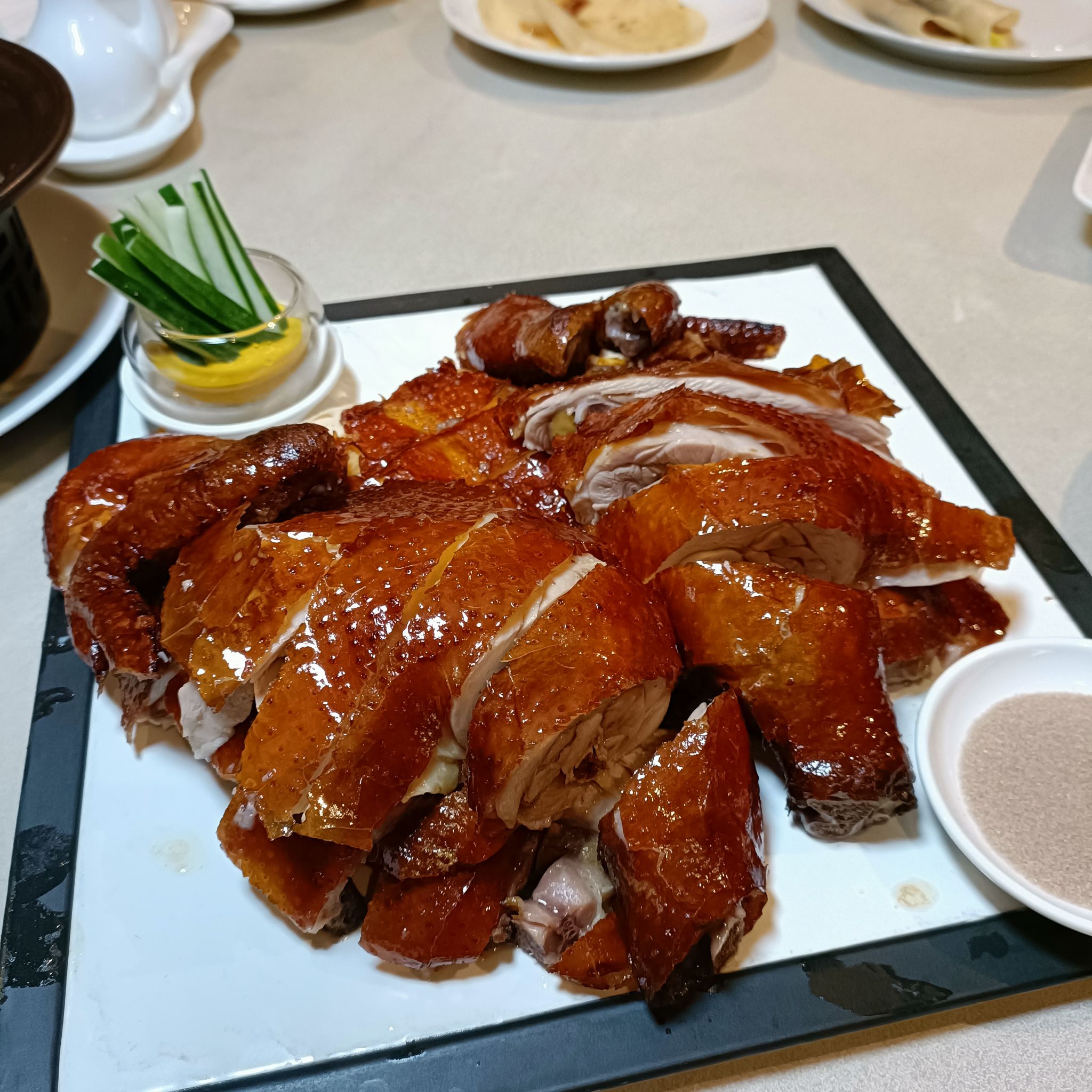 漢來名人坊 台北世貿店