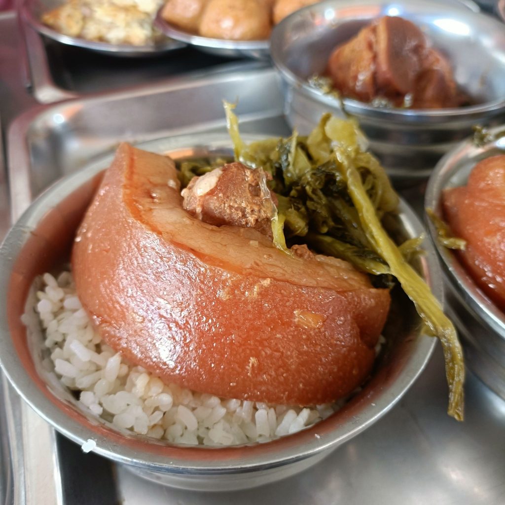 大智路蕭爌肉飯 